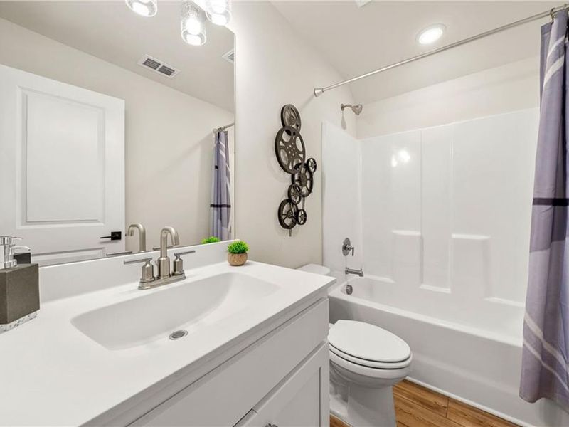 Furnished interior view inside a new home in Riverwood, Dallas (Image 47).