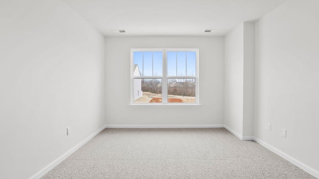 Spacious, unfurnished interior of a new home in Covington Village, Greer (Image 32).