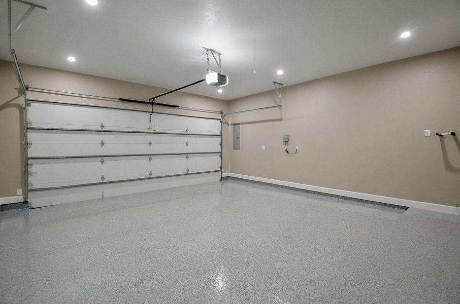 Spacious, unfurnished interior of a new home in , Plantersville (Image 41).