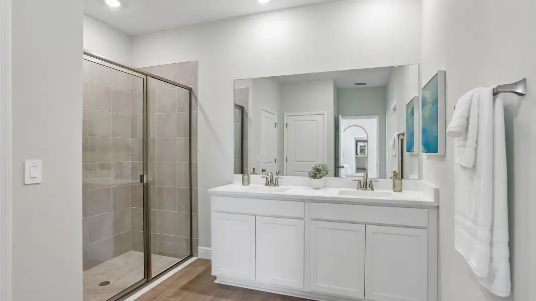 Furnished interior view inside a new home in Balm Grove, Wimauma (Image 38).