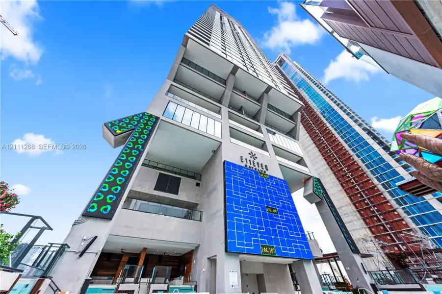 Condo located in Miami, FL showcasing its design and architecture (Image 19).