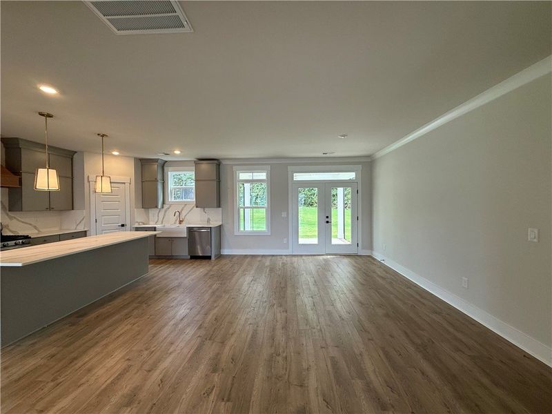 Spacious, unfurnished interior of a new home in Walker's Pointe, Anderson (Image 17).
