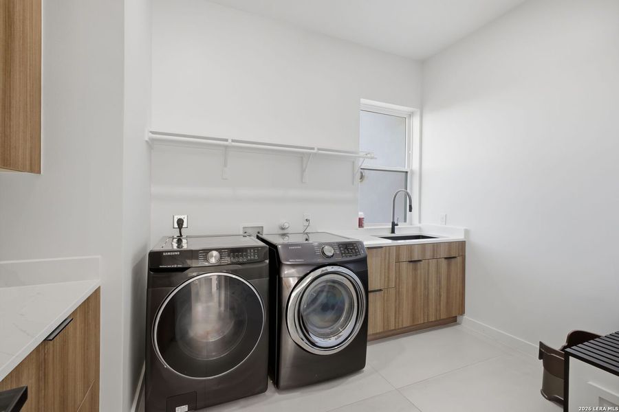 Furnished interior view inside a new home in , San Antonio (Image 20).