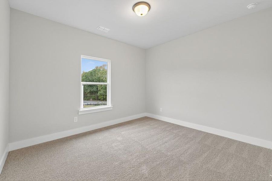Spacious, unfurnished interior of a new home in Red Bird Manor, Jefferson (Image 20).