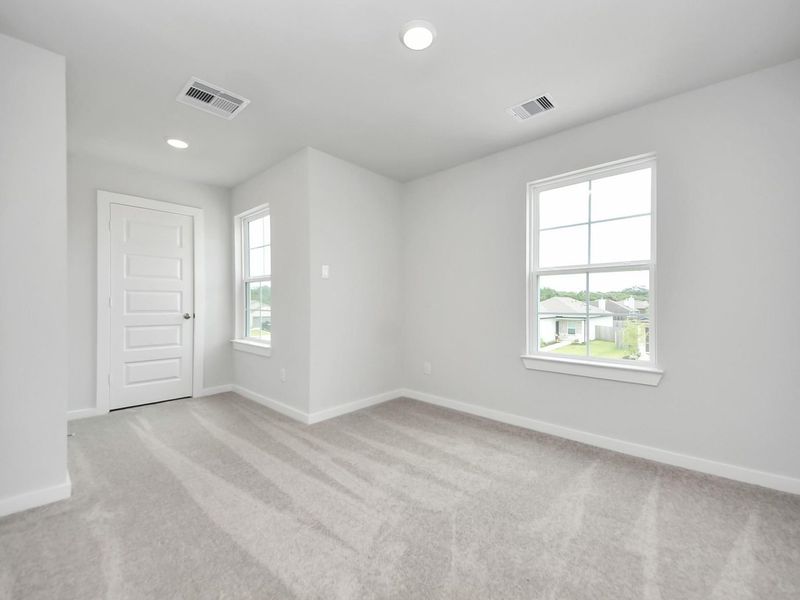 Spacious, unfurnished interior of a new home in The Villages at WestPointe, Dayton (Image 33).