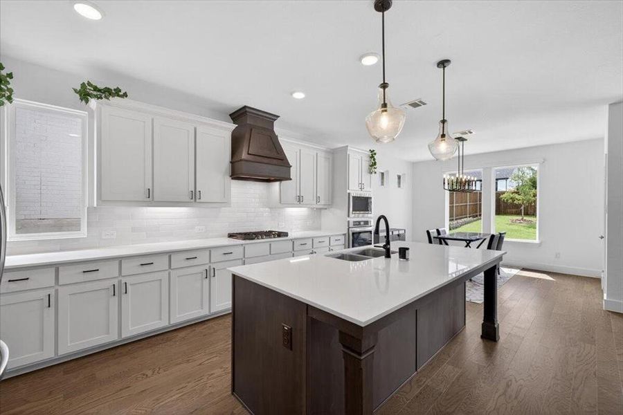 Furnished interior view inside a new home in Talon Hills, Fort Worth (Image 9).