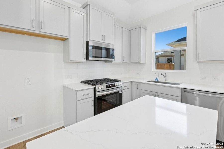 Furnished interior view inside a new home in Mayfair, New Braunfels (Image 7).
