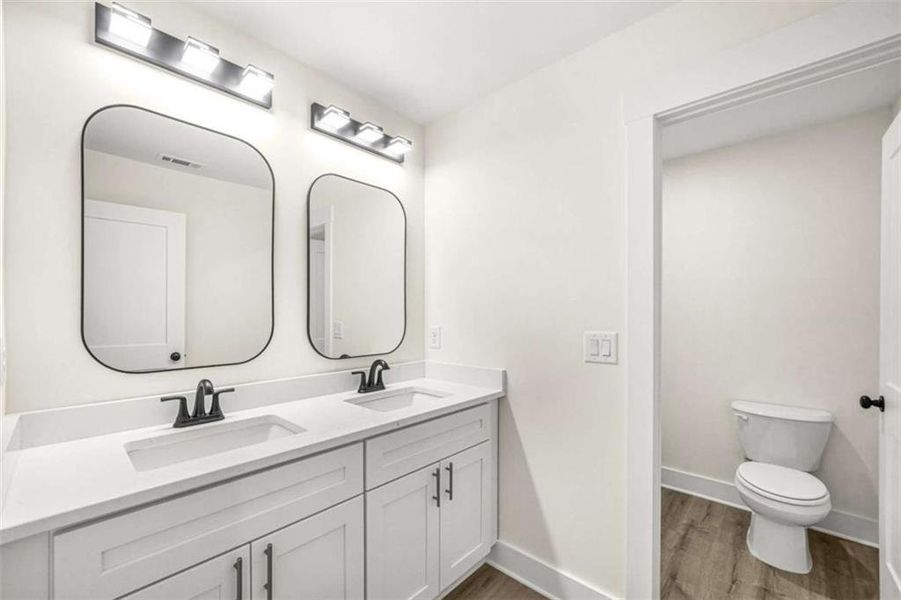 Furnished interior view inside a new home in , Dallas (Image 6).