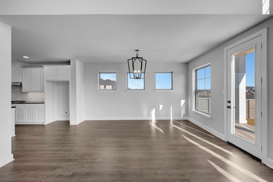 Spacious, unfurnished interior of a new home in Treeline, Justin (Image 25).