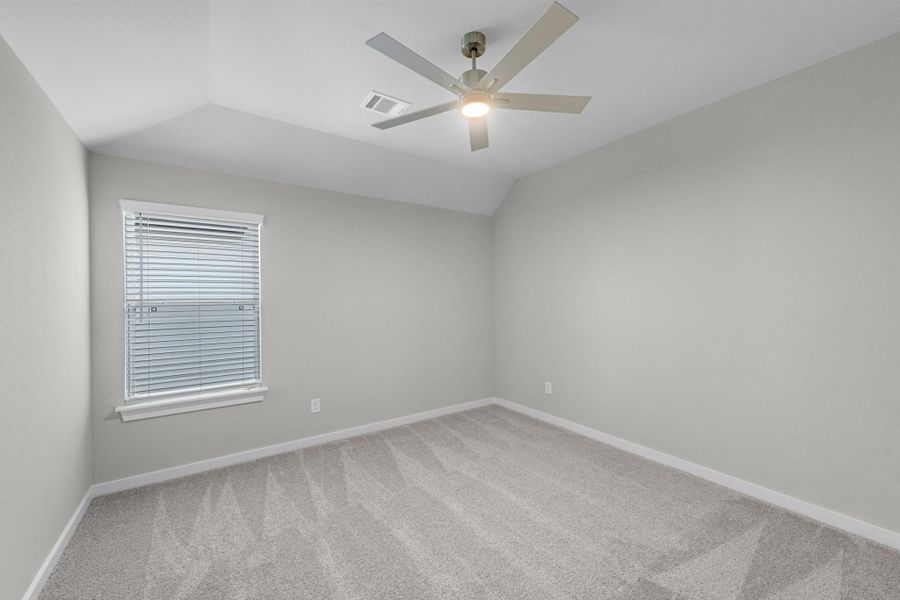 Spacious, unfurnished interior of a new home in Morton Creek Ranch, Katy (Image 26).