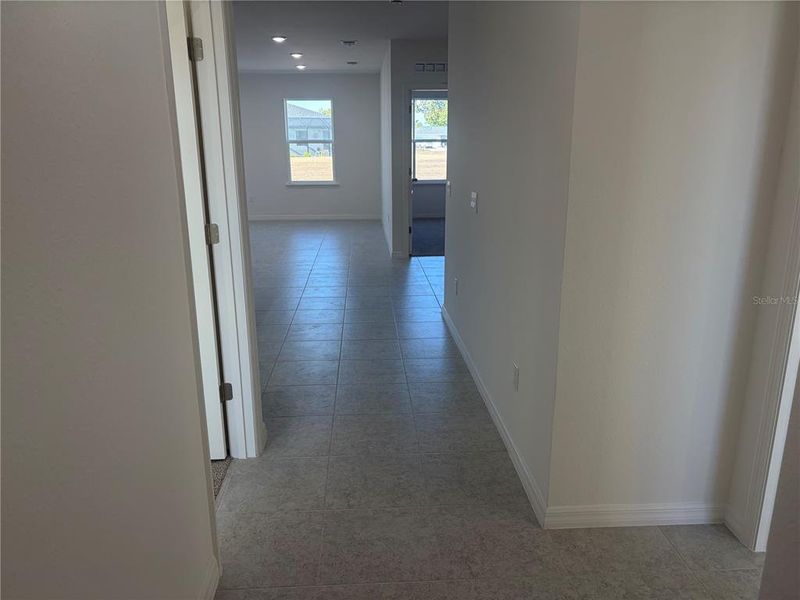 Spacious, unfurnished interior of a new home in Burnt Store Village, Punta Gorda (Image 19).