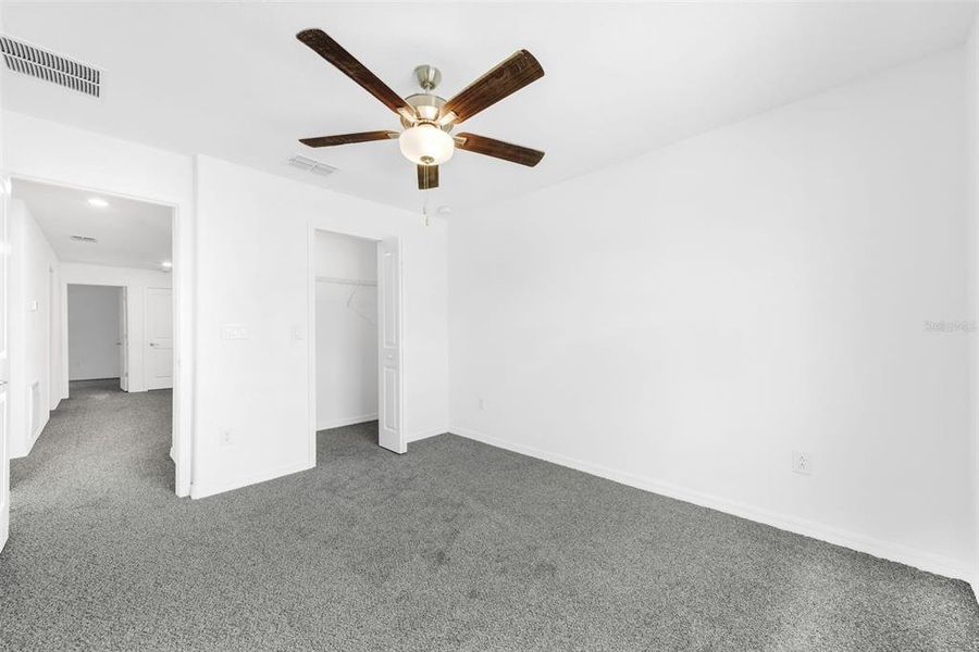 Spacious, unfurnished interior of a new home in , San Antonio (Image 29).