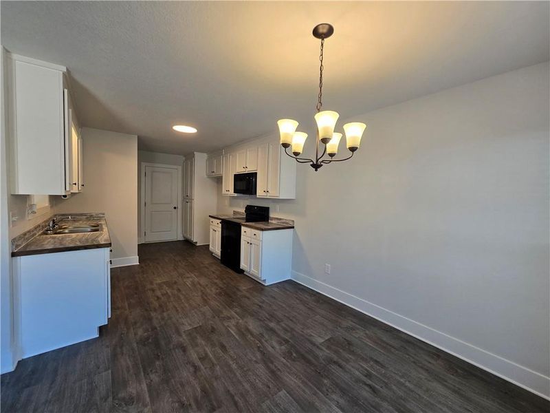 Furnished interior view inside a new home in , Hartwell (Image 7).