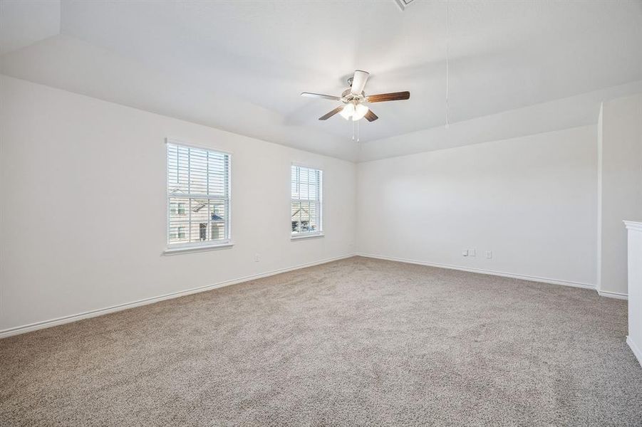 Spacious, unfurnished interior of a new home in , Princeton (Image 23).