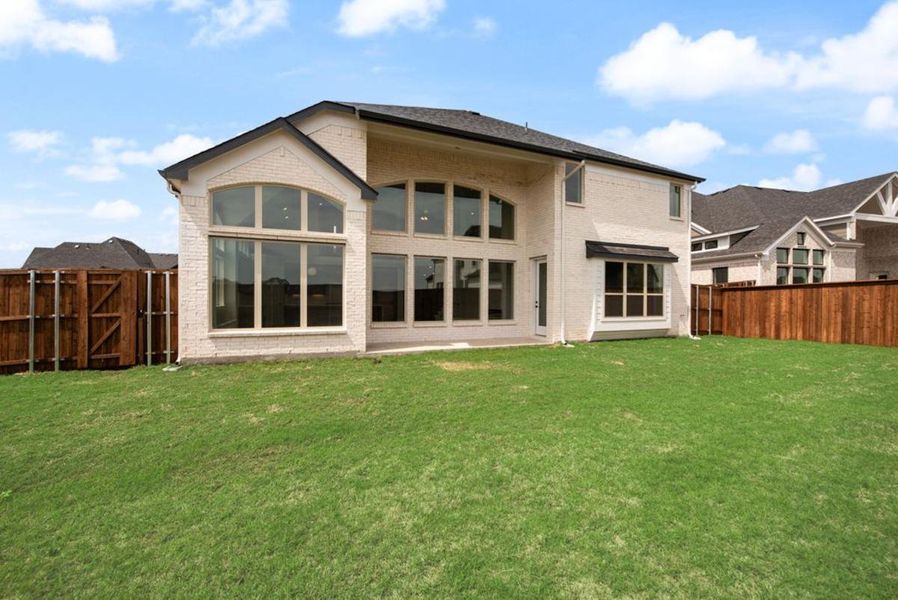 Exterior details and patio area of a home in Park Place, Prosper (Image 3). Exterior details and patio area of a home in Park Place, Prosper (Image 3).