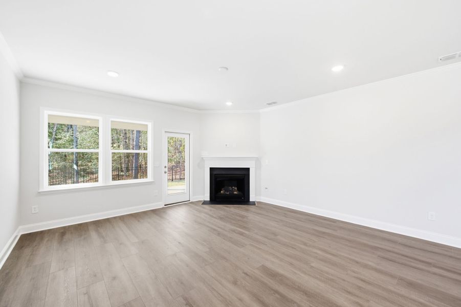 Spacious, unfurnished interior of a new home in Carriage Estates, Lexington (Image 31).