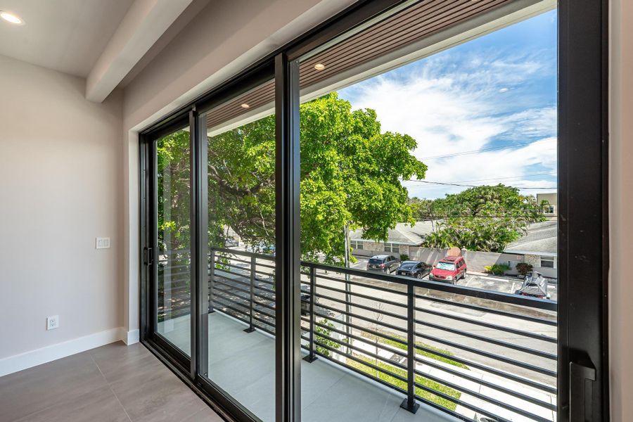 Exterior details and patio area of a home in , Fort Lauderdale (Image 18). Exterior details and patio area of a home in , Fort Lauderdale (Image 18).