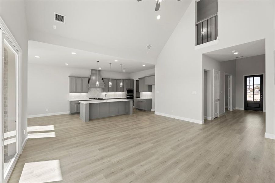 08. 2219 Morris - Family (2) 08. 2219 Morris - Family (2)