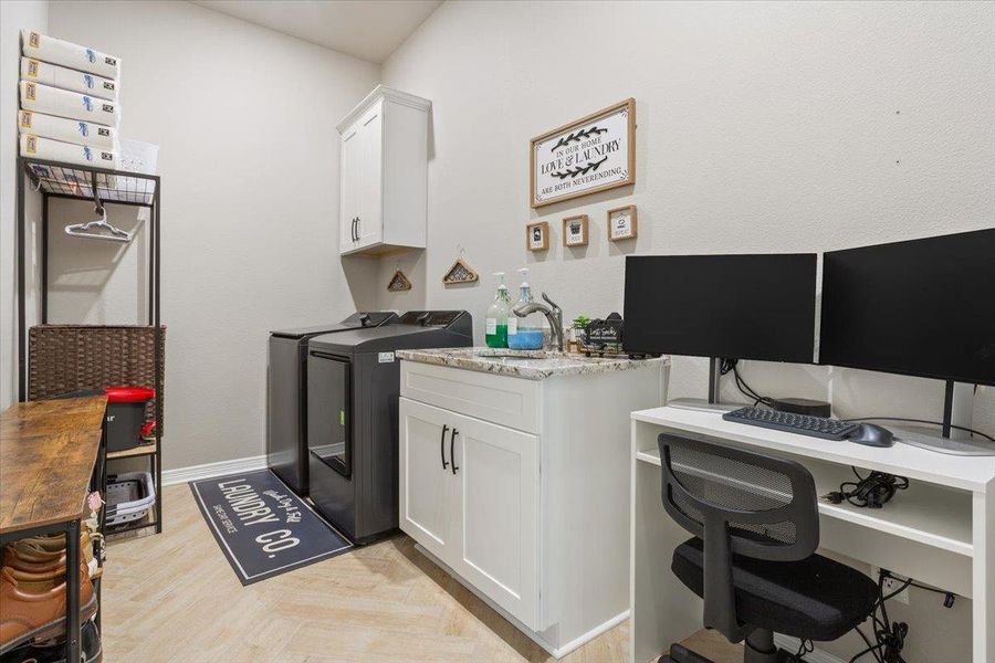 Furnished interior view inside a new home in , Belton (Image 31).