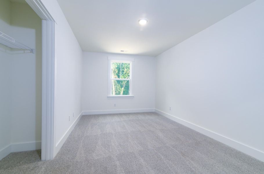 Spacious, unfurnished interior of a new home in , Charleston (Image 13).