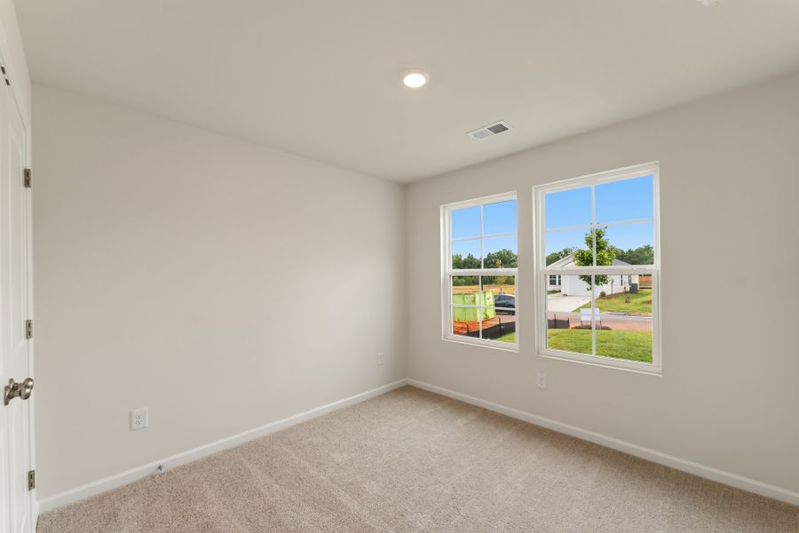 Spacious, unfurnished interior of a new home in Evergreen, Spartanburg (Image 15). Spacious, unfurnished interior of a new home in Evergreen, Spartanburg (Image 15).