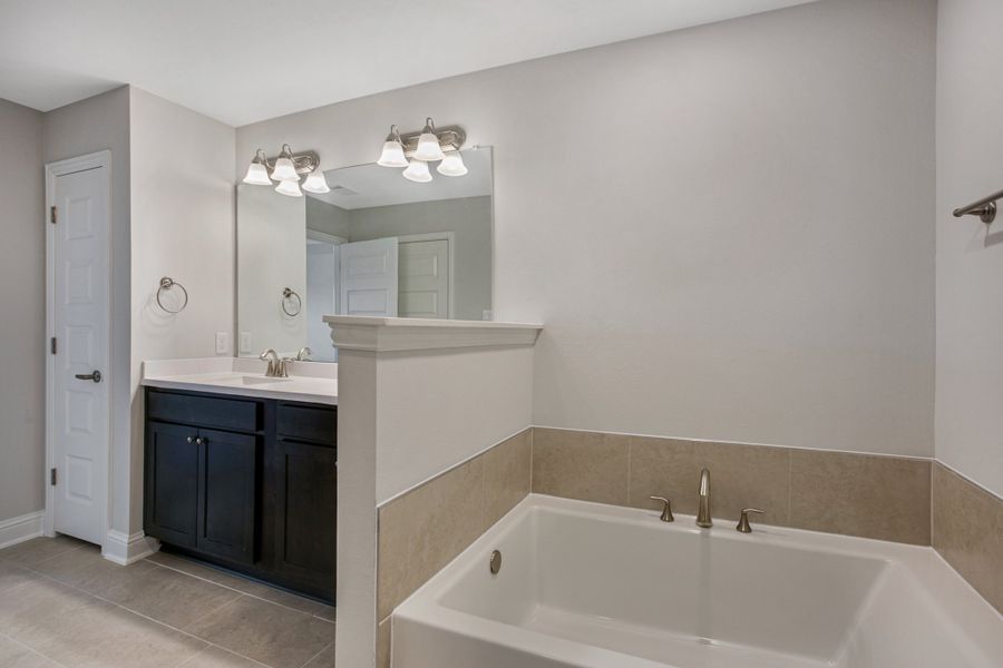 Furnished interior view inside a new home in Bayou Maison, Dickinson (Image 11).