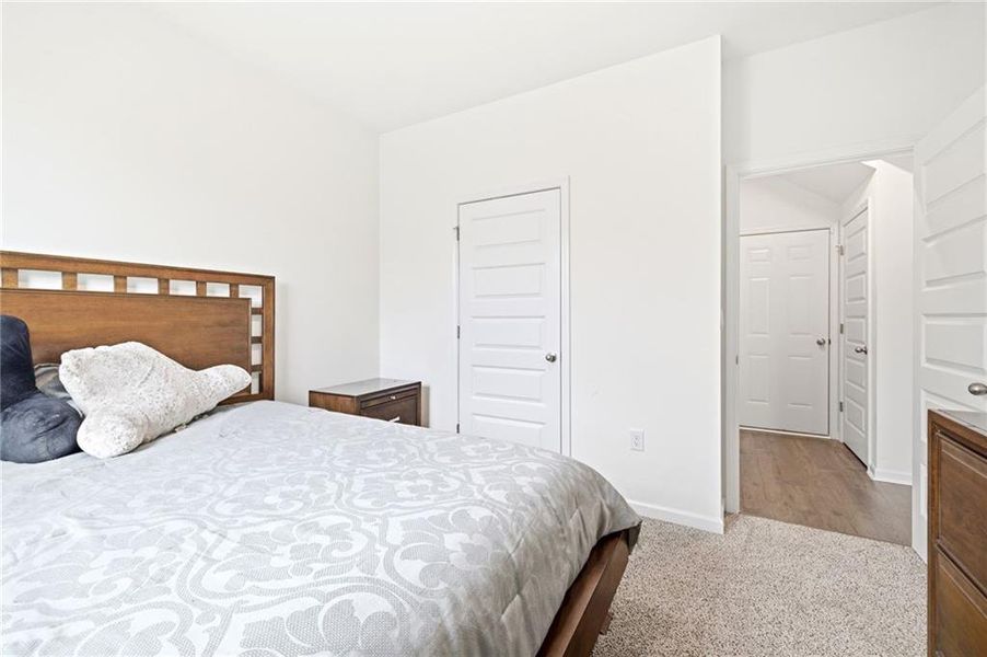 Furnished interior view inside a new home in Twin Lakes, Hoschton (Image 15).