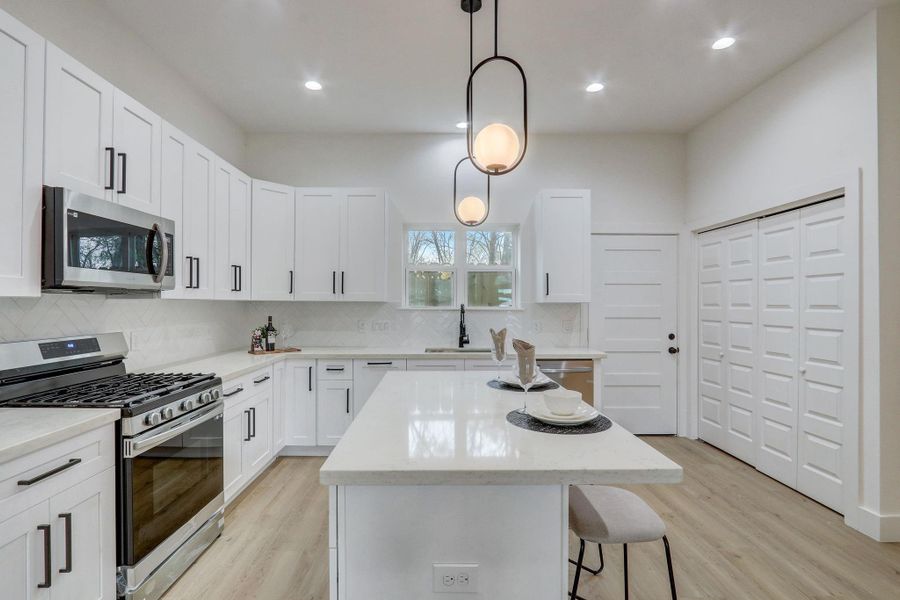 Furnished interior view inside a new home in , Houston (Image 4). Furnished interior view inside a new home in , Houston (Image 4).