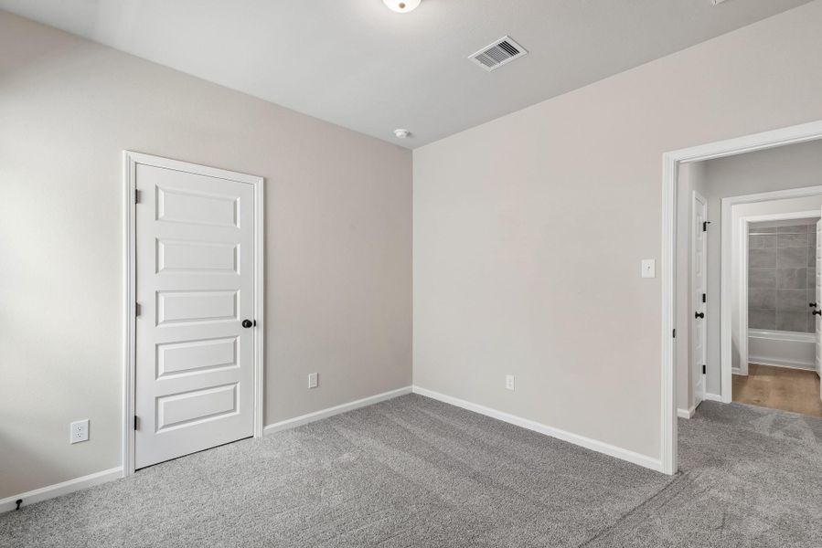 Spacious, unfurnished interior of a new home in The Canopies, Splendora (Image 26). Spacious, unfurnished interior of a new home in The Canopies, Splendora (Image 26).