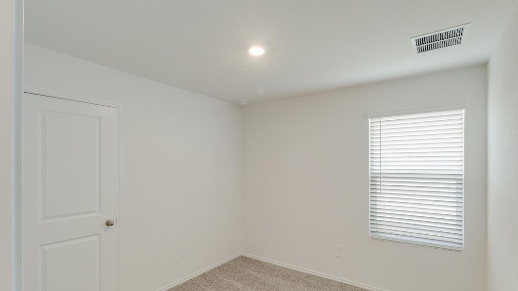 Spacious, unfurnished interior of a new home in Wayside, Uhland (Image 17).