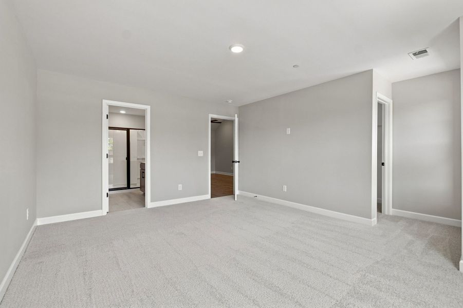 Private Dual Primary Suite in Oxford Station’s Tahoe Townhome