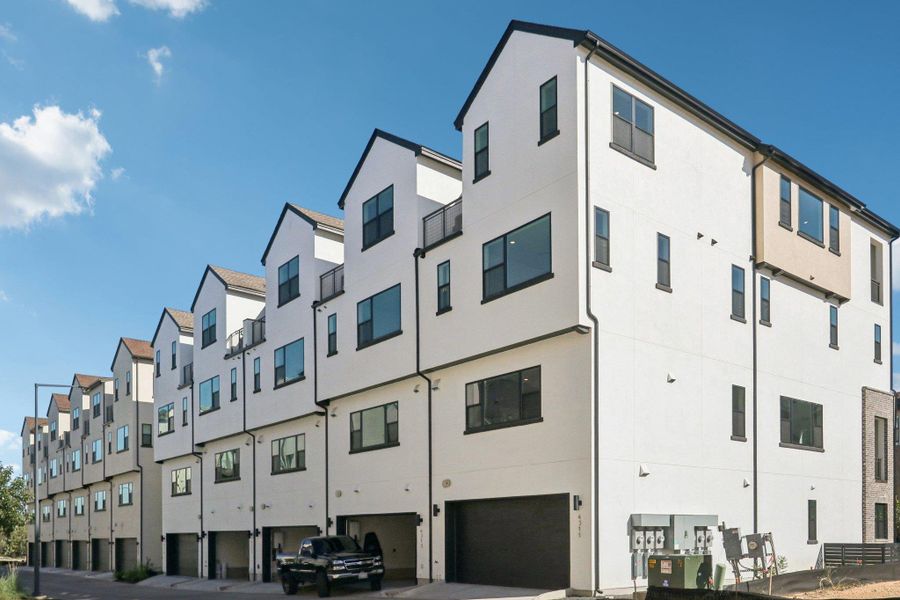 Condo located in Austin, TX showcasing its design and architecture (Image 5). Condo located in Austin, TX showcasing its design and architecture (Image 5).