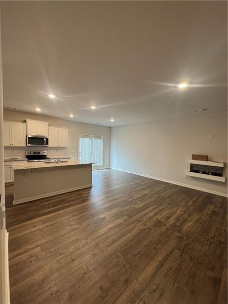 Spacious, unfurnished interior of a new home in , Dahlonega (Image 11).