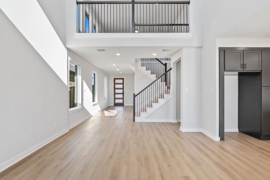 Spacious, unfurnished interior of a new home in Flora, Hutto (Image 29).