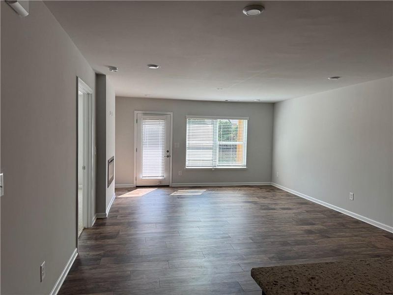 Spacious, unfurnished interior of a new home in Silver Leaf, Dawsonville (Image 15).