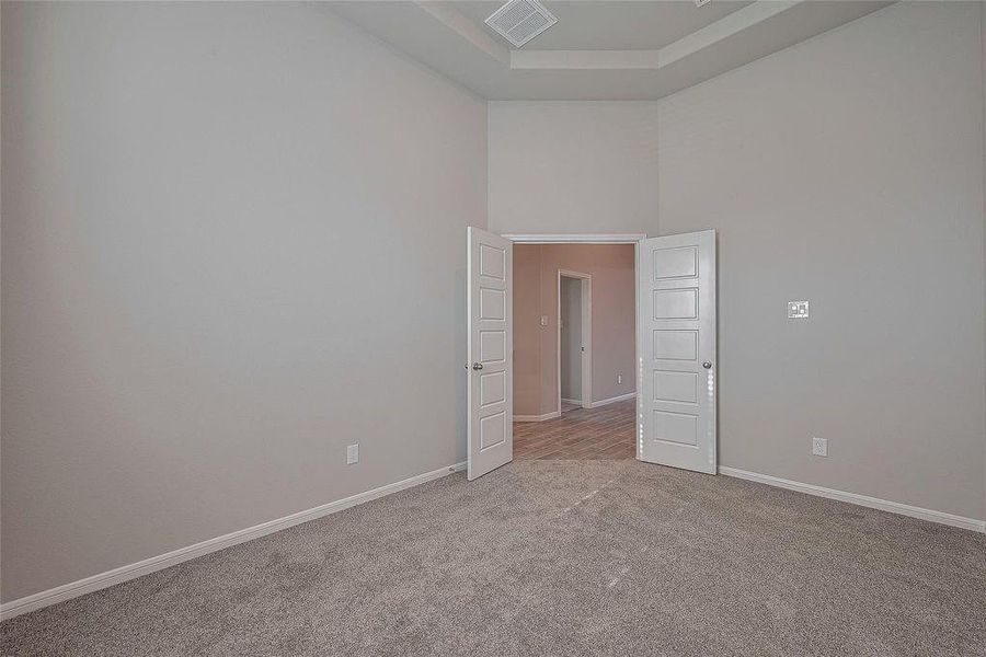 Spacious, unfurnished interior of a new home in River Ranch, Dayton (Image 29).