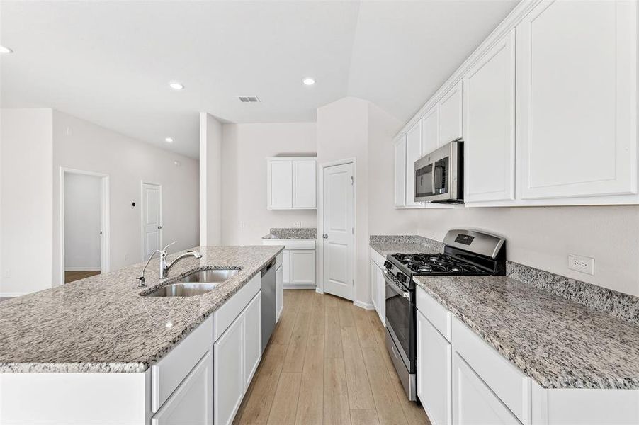 Furnished interior view inside a new home in Verandah, Royse City (Image 16).