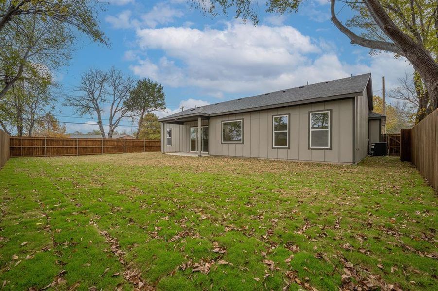 Exterior details and patio area of a home in , Grand Prairie (Image 26). Exterior details and patio area of a home in , Grand Prairie (Image 26).