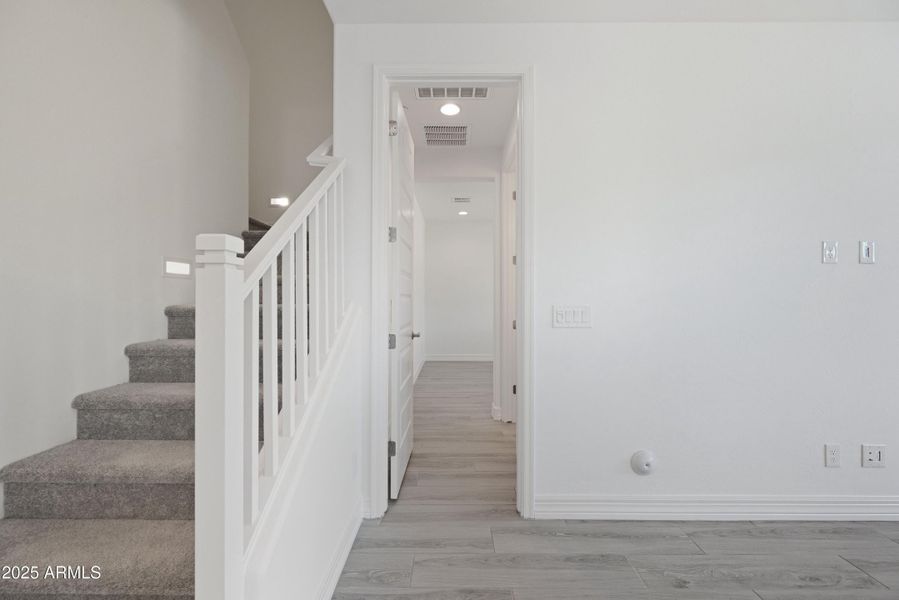 hj-az-phoenix-mystic-discovery-monarch-l