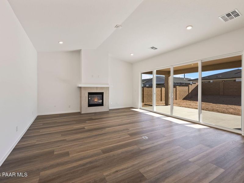 Spacious, unfurnished interior of a new home in Westwood, Prescott (Image 12).