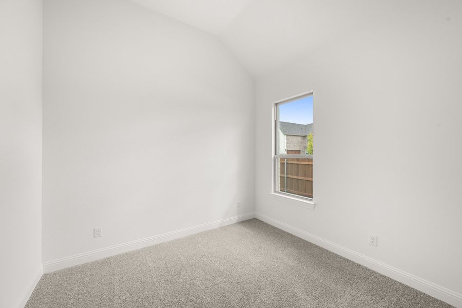 Spacious, unfurnished interior of a new home in Ridgepoint, Midlothian (Image 23).