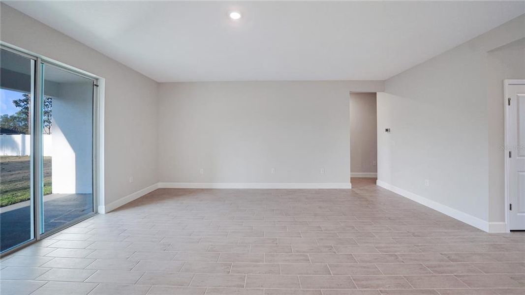 Spacious, unfurnished interior of a new home in , Palm Coast (Image 24).