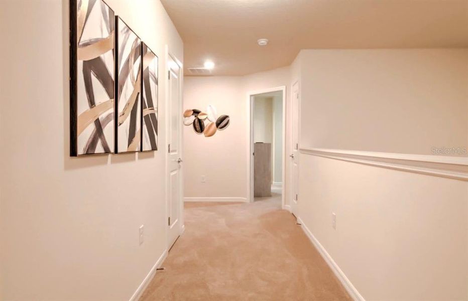 Spacious, unfurnished interior of a new home in , Clermont (Image 19).