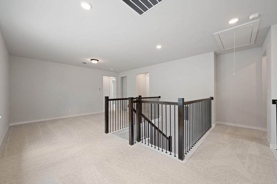 Spacious, unfurnished interior of a new home in Heritage, Dripping Springs (Image 40). Spacious, unfurnished interior of a new home in Heritage, Dripping Springs (Image 40).