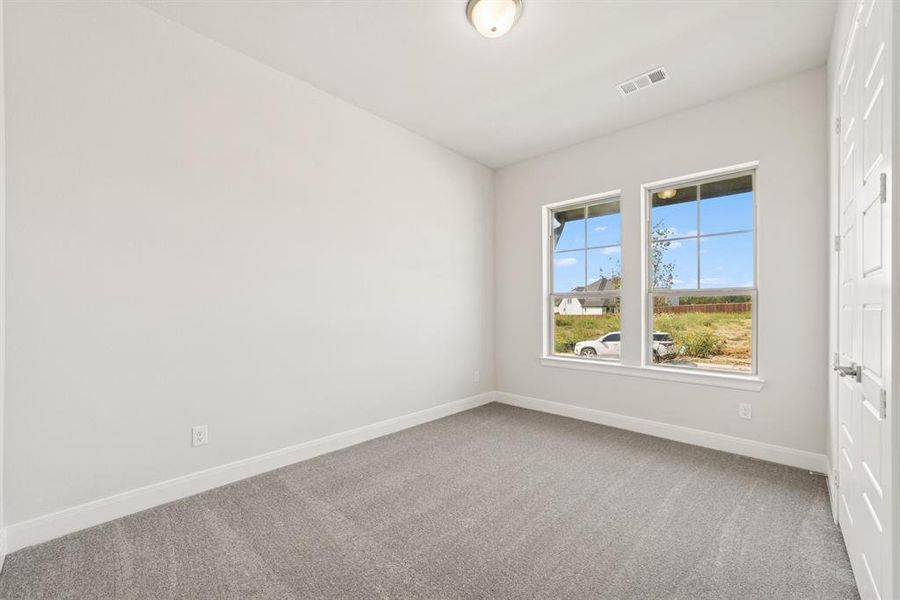 Spacious, unfurnished interior of a new home in Sandbrock Ranch, Aubrey (Image 29). Spacious, unfurnished interior of a new home in Sandbrock Ranch, Aubrey (Image 29).