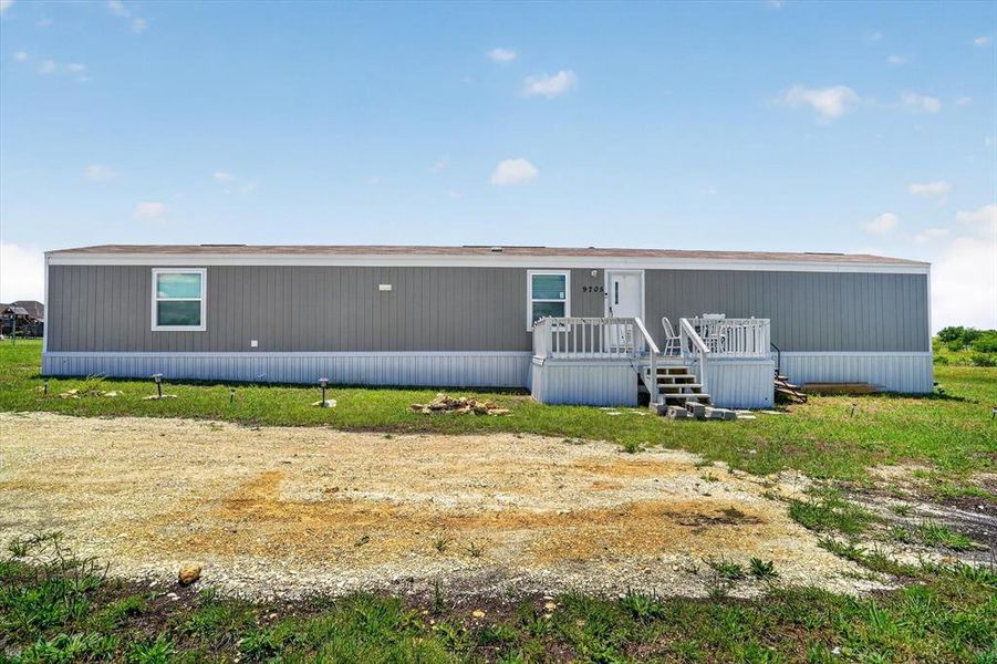 large driveway with parking availability large driveway with parking availability