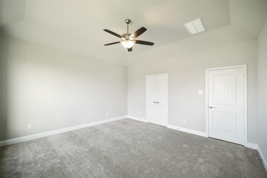 Spacious, unfurnished interior of a new home in Bridgeland: Heritage Collection, Cypress (Image 19).