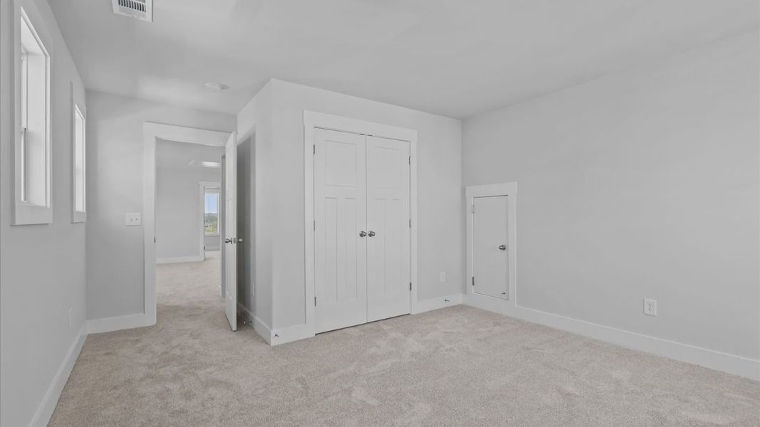 Furnished interior view inside a new home in Pinebrook, Woodruff (Image 25).