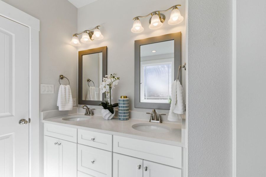 Furnished interior view inside a new home in Lonesome Dove, San Antonio (Image 7).