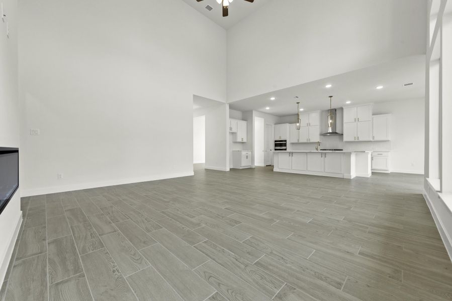 Representative unfurnished interior of a home built from the The Innes by Westin Homes in Kresston, Montgomery (Image 18).